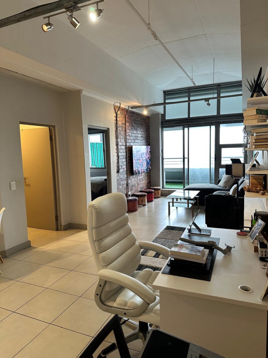 To Let 1 Bedroom Property for Rent in Woodstock Western Cape